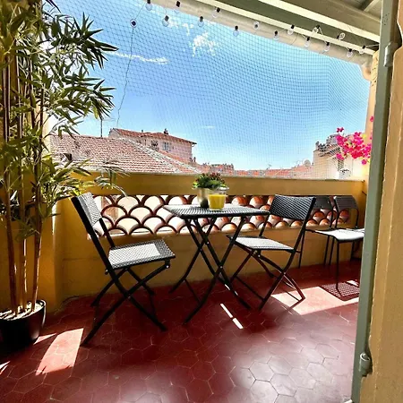 Superbe 2 Pieces Lumineux, Proche De La Plage, Climatise Apartamento